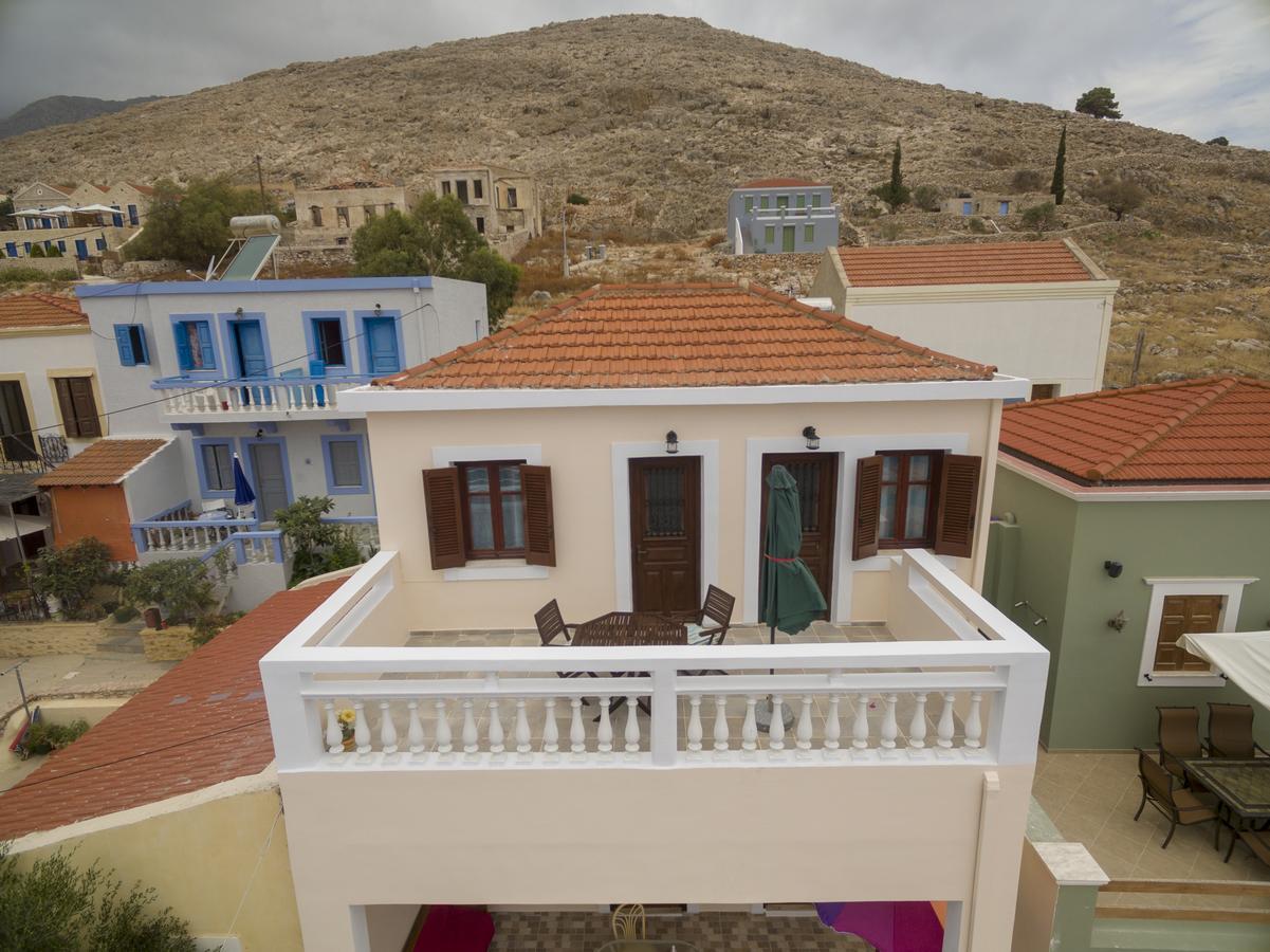 Filoxenia Apartments Chalki Town Extérieur photo
